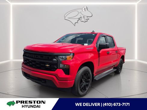 Used 2022 Chevrolet Silverado 1500 Custom AWD/4WD image 1