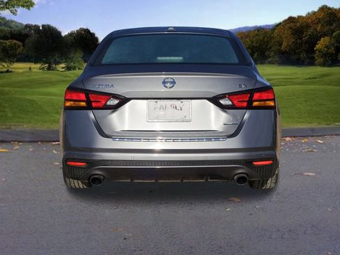 Used 2022 Nissan Altima 2.0 SR image 5