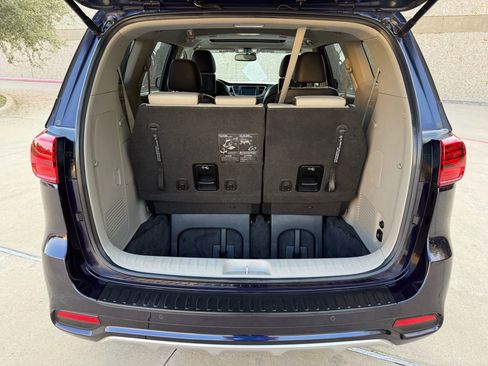 Used 2021 Kia Sedona SX image 5