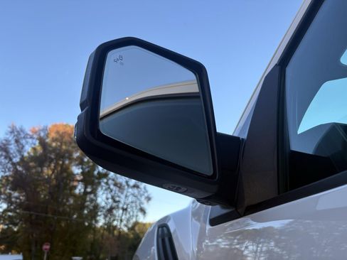 Used 2018 Ford F150 Raptor w/ Equipment Group 802A Luxury image 17