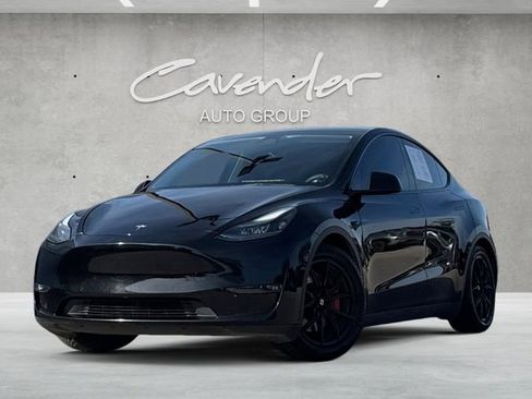 Used 2022 Tesla Model Y Performance image 1