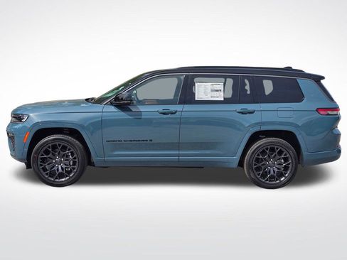 New 2026 Jeep Grand Cherokee L Summit AWD/4WD image 17