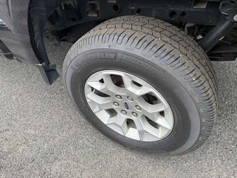 Used 2023 Ford F150 XLT image 9