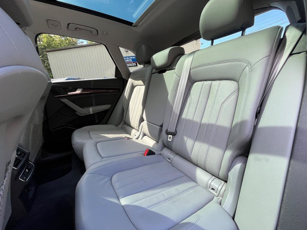 Used 2018 Audi Q5 2.0T Premium Plus w/ Premium Plus Package AWD/4WD image 35