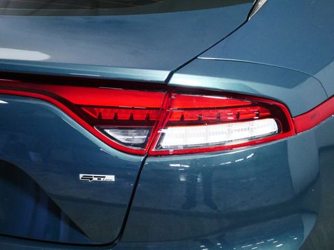 Used 2023 Kia Stinger GT-Line w/ Sun & Sound Package image 17