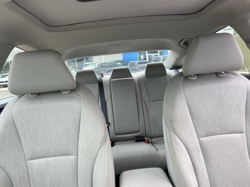 Used 2023 Honda Accord EX image 19