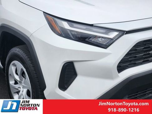 Used 2025 Toyota RAV4 LE image 9