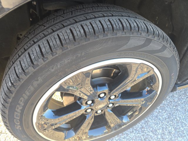 Used 2024 Ford Expedition Limited RWD image 7