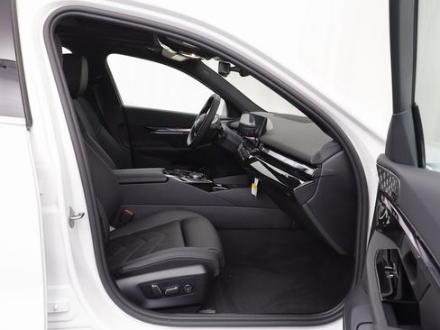 New 2026 BMW i5 eDrive40 image 20