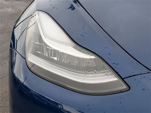 Used 2023 Tesla Model Y Long Range image 10