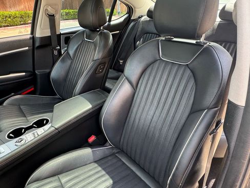 Used 2020 Genesis G70 3.3T w/ Elite Package image 23