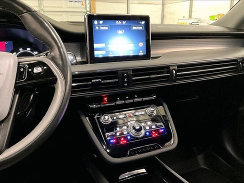 Used 2021 Lincoln Corsair AWD w/ Equipment Group 101A image 6