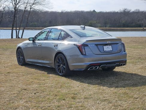 New 2026 Cadillac CT5 V image 4