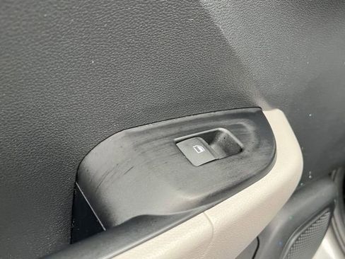 Used 2023 Hyundai Venue SEL w/ Cargo Package image 23