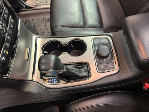 Used 2021 Jeep Grand Cherokee High Altitude AWD/4WD image 18