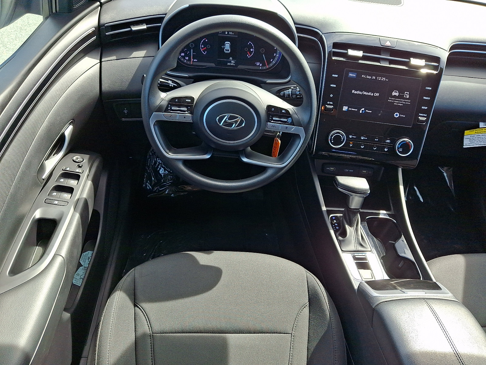 Used 2023 Hyundai Tucson SE AWD/4WD image 11