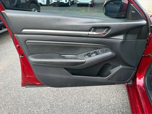 Used 2019 Nissan Altima 2.5 SV FWD image 23