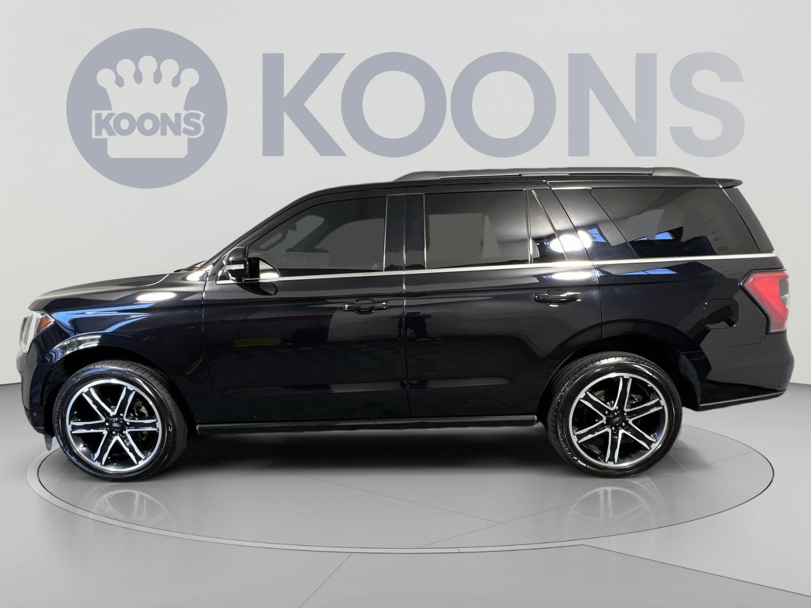 Used 2019 Ford Expedition Limited w/ Equipment Group 303A AWD/4WD image 2