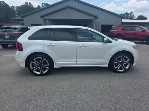 Used 2013 Ford Edge Sport w/ Driver Entry Pkg FWD image 4