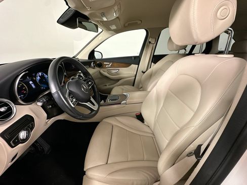 Used 2022 Mercedes-Benz GLC 300 4MATIC image 31