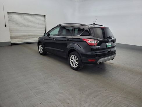 Used 2018 Ford Escape SE w/ SE Sync 3 Package AWD/4WD image 3