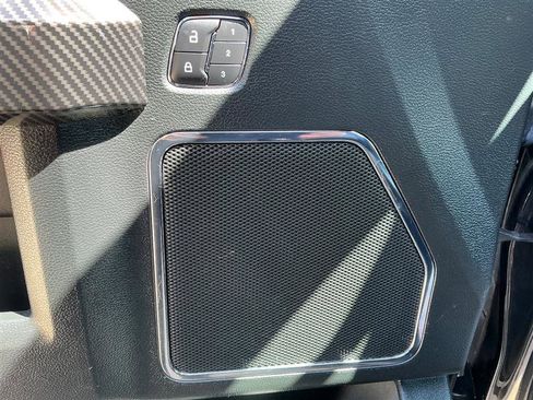 Used 2015 Ford F150 Lariat w/ Equipment Group 502A Luxury image 28