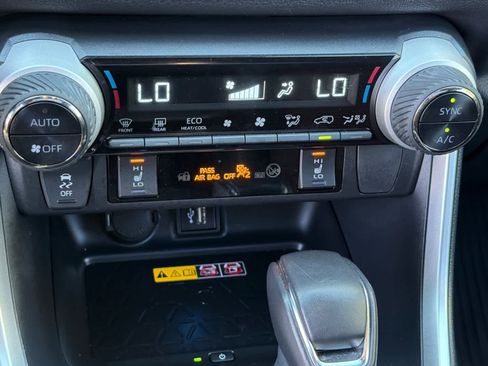 Used 2023 Toyota RAV4 XSE AWD/4WD image 22
