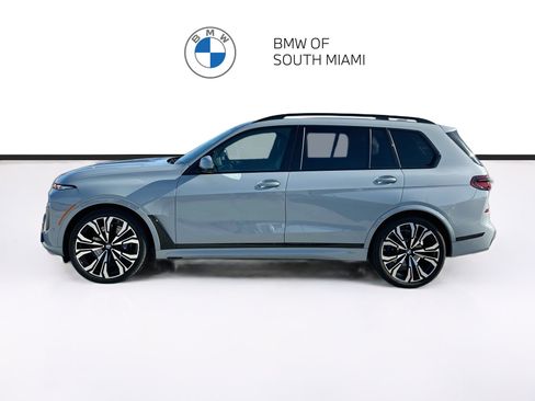 Used 2024 BMW X7 xDrive40i w/ Executive Package AWD/4WD image 4