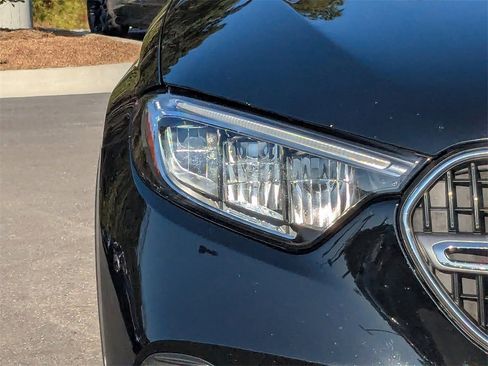 Used 2024 Mercedes-Benz GLC 300 GLC 300 image 8