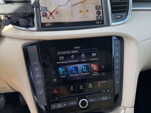 Certified 2020 INFINITI QX50 Luxe w/ Navigation Package AWD/4WD image 4