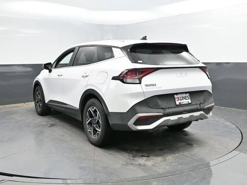 Used 2025 Kia Sportage LX FWD image 10