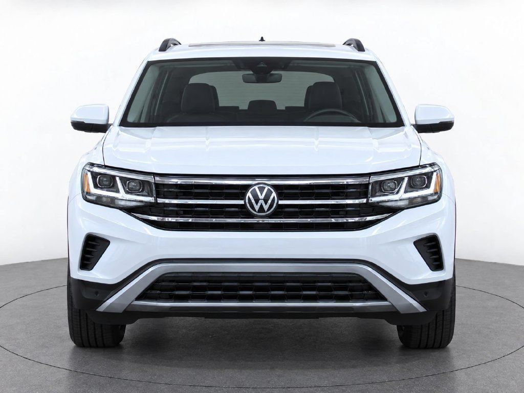 Used 2023 Volkswagen Atlas SE w/ Black Wheel Package AWD/4WD image 7