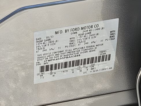 Used 2023 Ford Edge Titanium AWD/4WD image 32