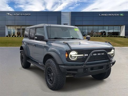 Used 2023 Ford Bronco Wildtrak image 4