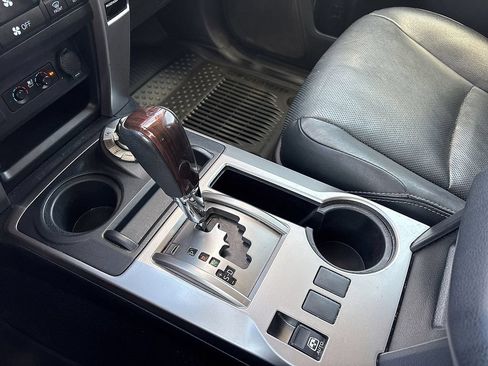 Used 2021 Toyota 4Runner Limited AWD/4WD image 25