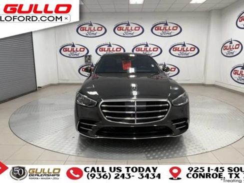 Used 2022 Mercedes-Benz S 580 4MATIC Sedan image 3