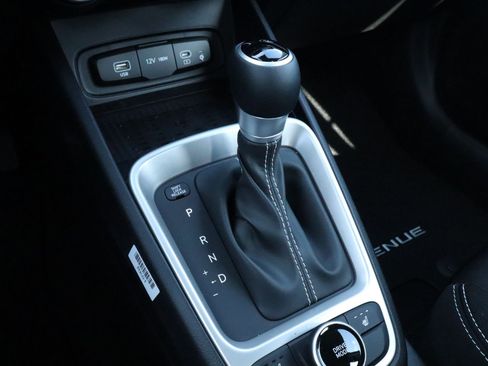 New 2026 Hyundai Venue SEL FWD image 14