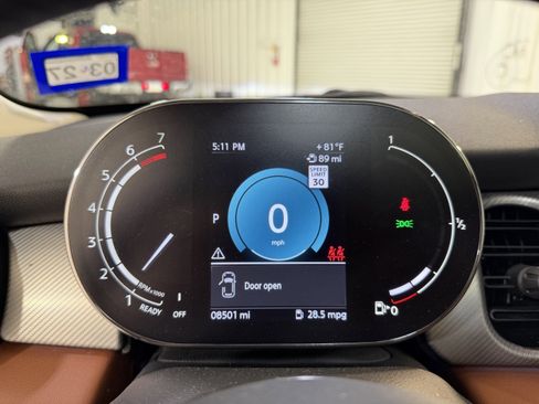 Used 2024 MINI Cooper 2-Door Hardtop w/ Signature Upholstery Package image 17