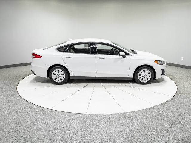 Used 2020 Ford Fusion S FWD image 4