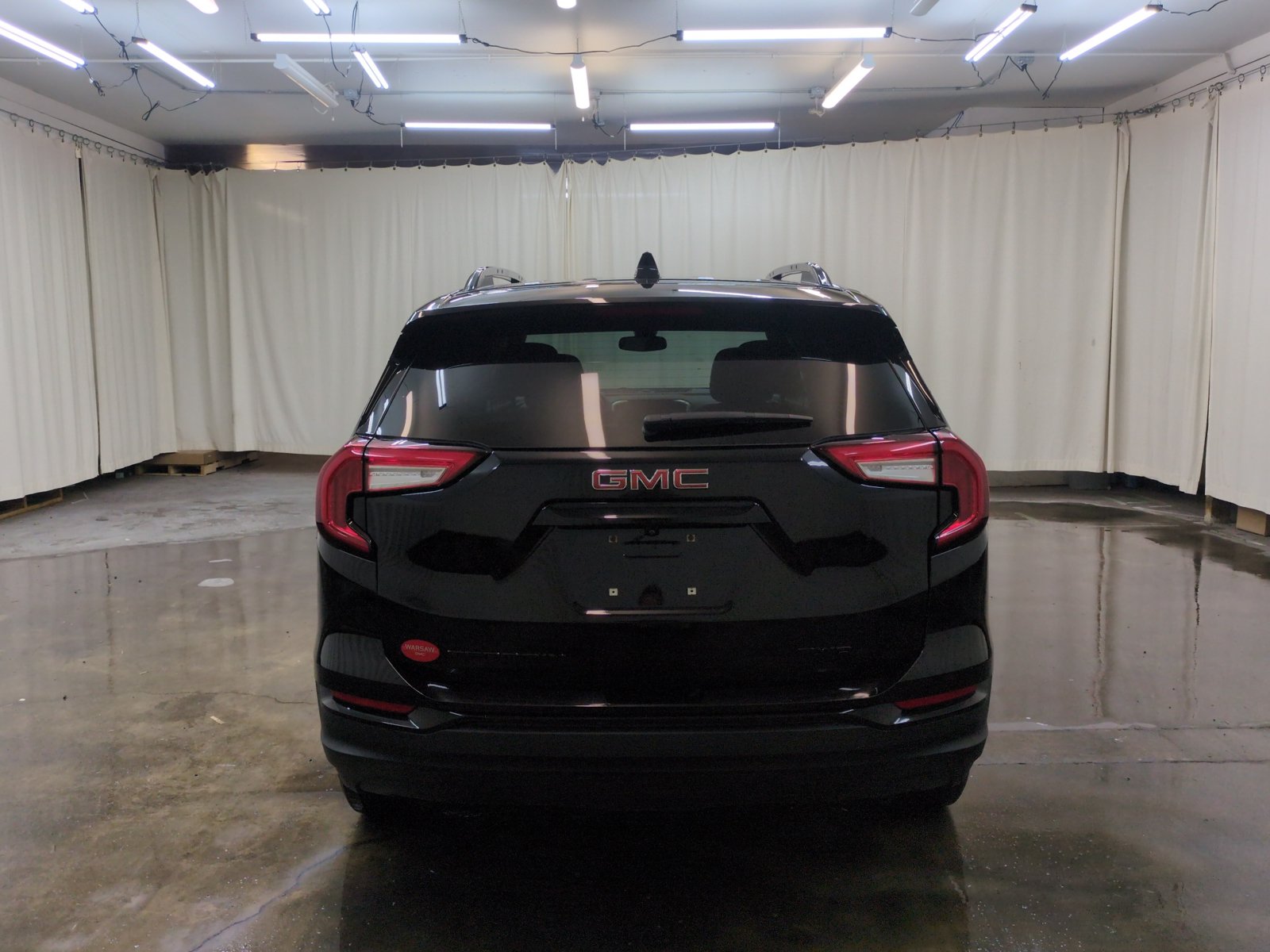 Used 2023 GMC Terrain SLE w/ Driver Convenience Package AWD/4WD image 6