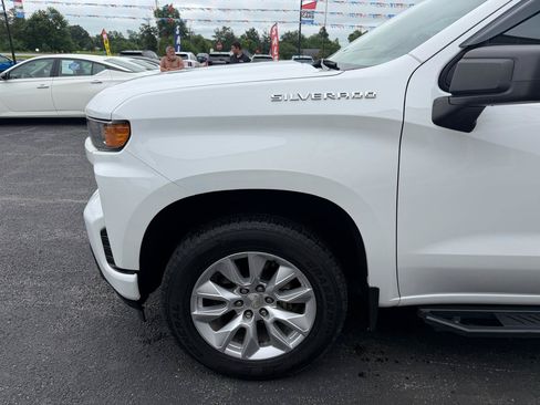 Used 2022 Chevrolet Silverado 1500 Custom AWD/4WD image 11