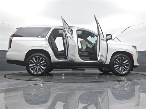 Used 2022 Cadillac Escalade Sport image 63