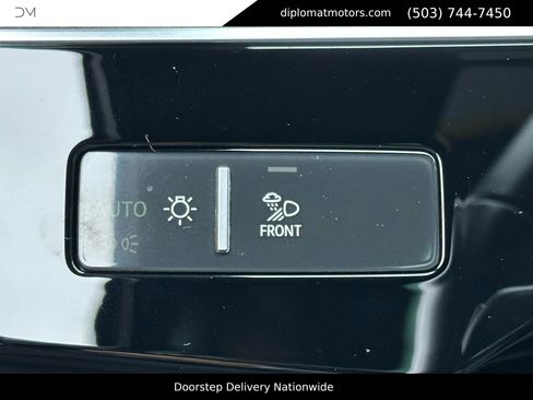 Used 2022 Audi e-tron Premium Plus w/ Premium Plus Package image 32