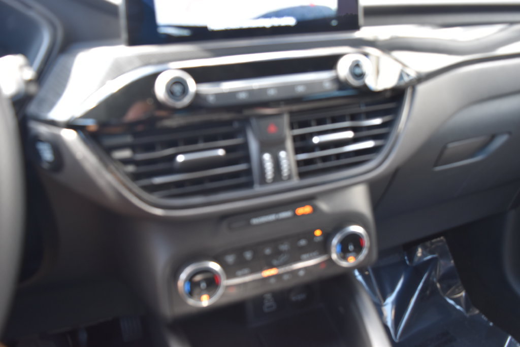 Used 2025 Ford Escape ST-Line Select AWD/4WD image 16