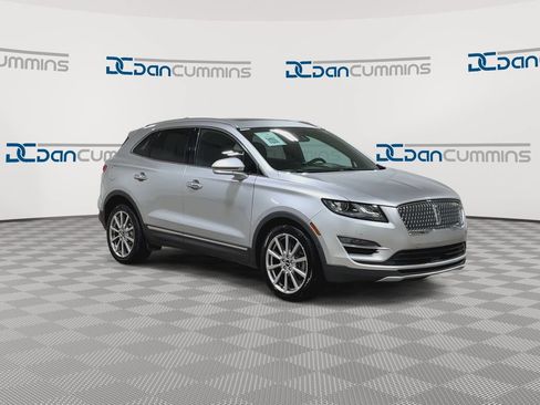 Used 2019 Lincoln MKC Reserve w/ MKC Technology Package FWD image 2