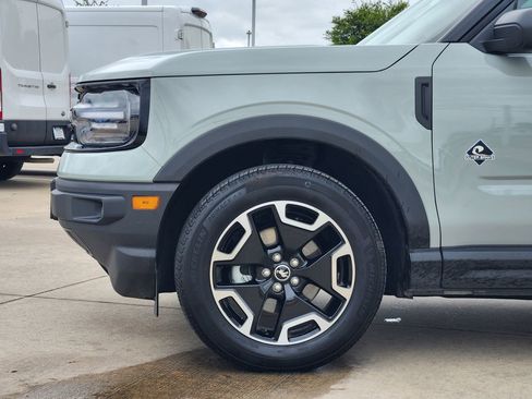 Used 2024 Ford Bronco Sport Outer Banks w/ Tech Package AWD/4WD image 8
