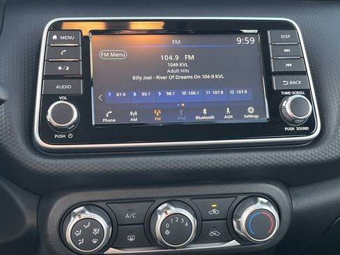 Used 2023 Nissan Kicks S image 12