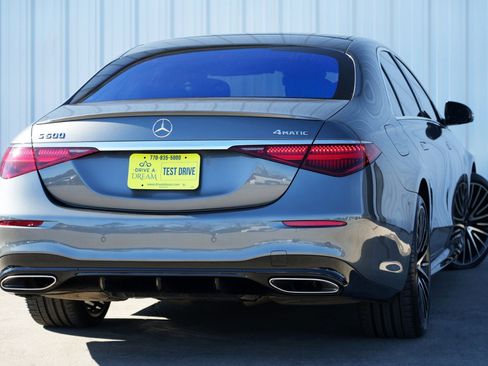 Used 2022 Mercedes-Benz S 500 4MATIC w/ AMG Line Package image 5
