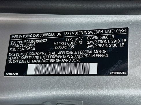 Used 2025 Volvo XC60 T8 Core w/ Protection Package Premier image 38