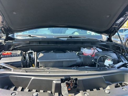 New 2026 Chevrolet Suburban Premier image 37